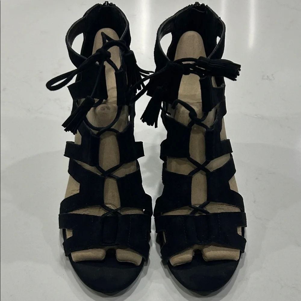 Tahari Norway Black Suede High Heal Sandals - Picture 1 of 7